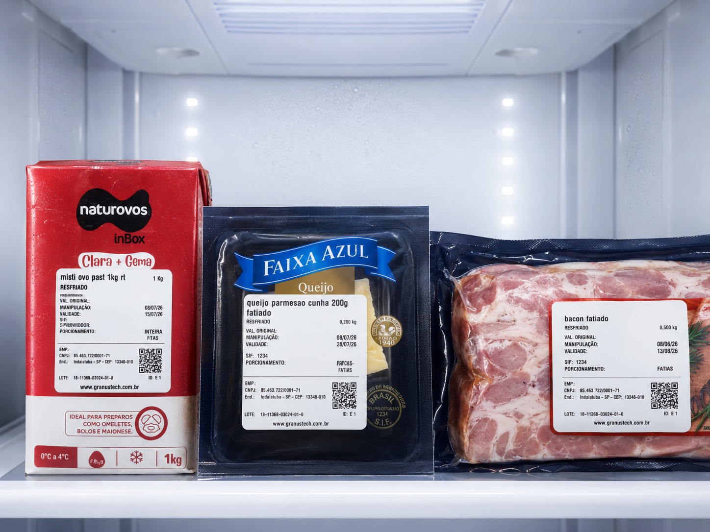 Etiquetas da Granus aplicadas em embalagens de frios e laticínios